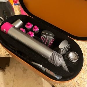 Dyson Air Wrap